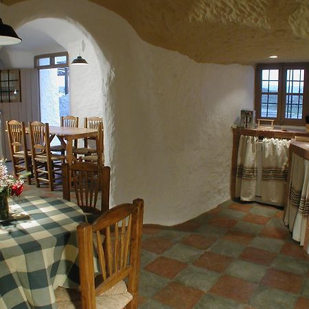 Al Jatib Apartment Baza Room photo